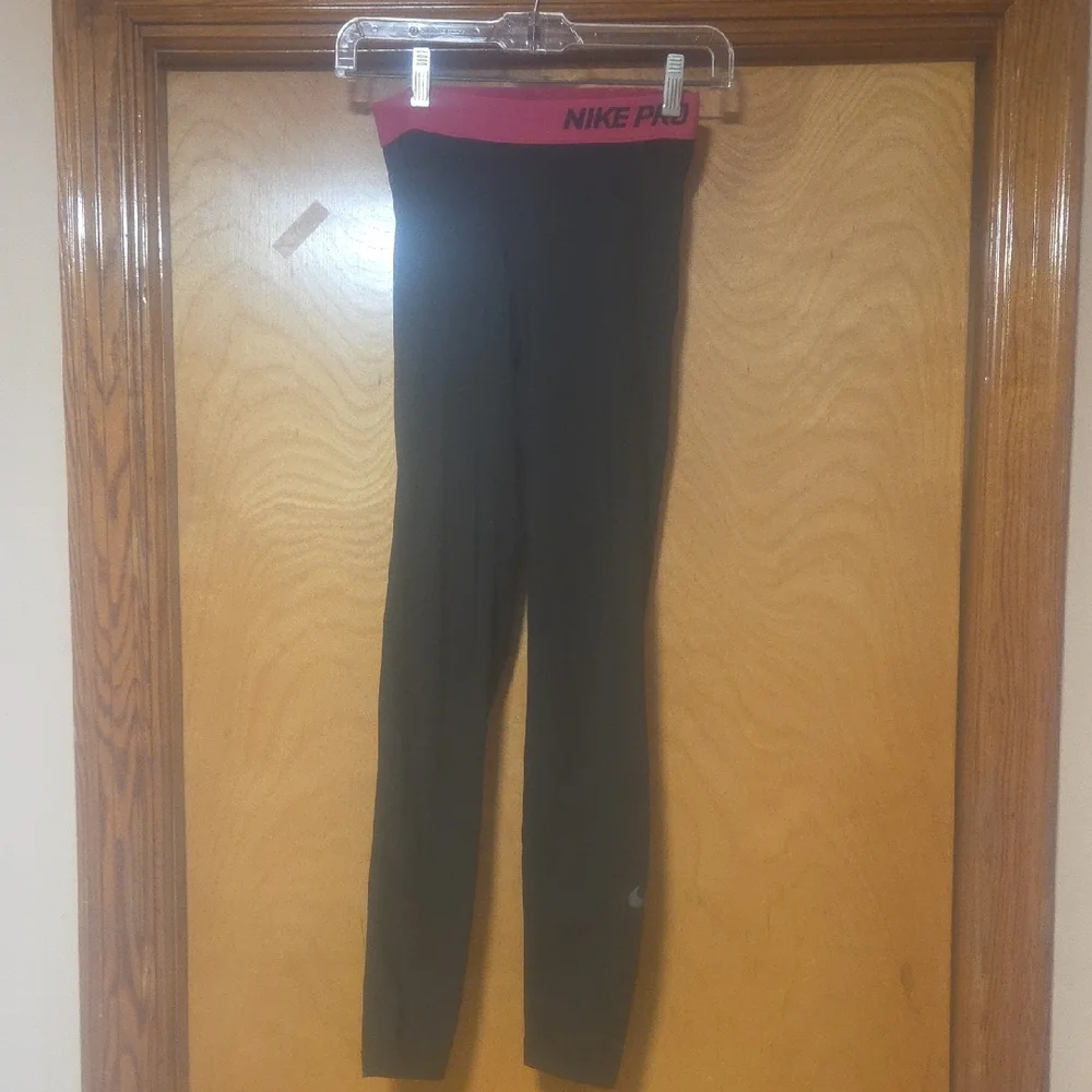 Nike Pro Dri-iFit Black Athletic Leggings with Pink Waistband Size S